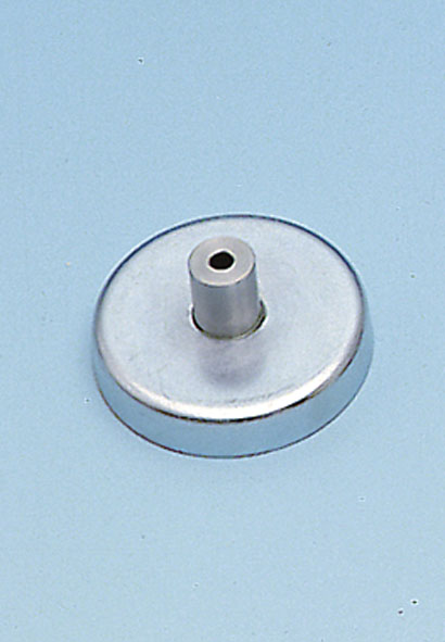 Magnetic base with 4-mm socket