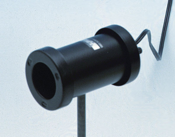 Lamp housing with cable