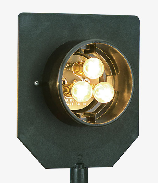 Triple lamp, 12 V/3 x 6 W