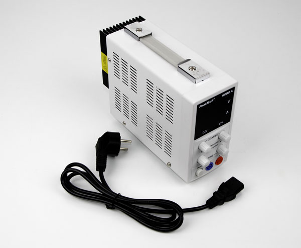Low voltage power supply DC 15 V, 3 A