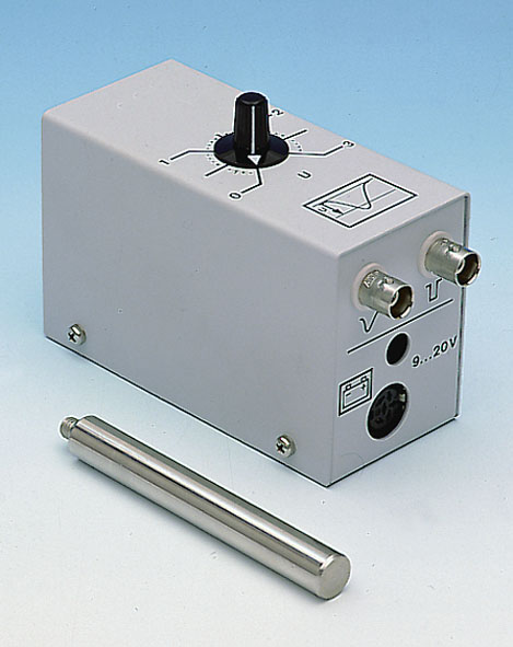 Discriminator preamplifier