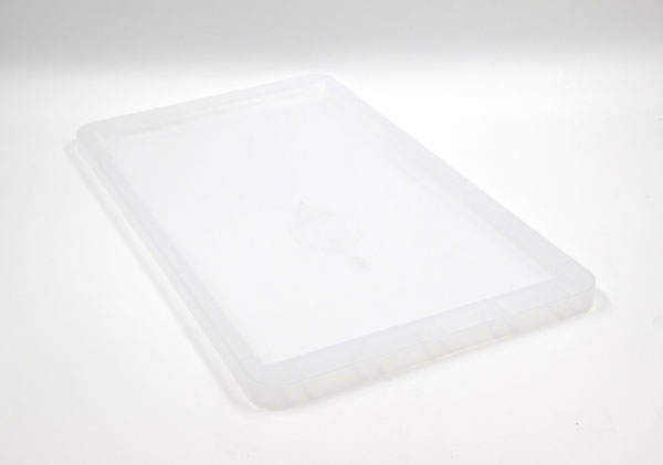 Lid for tray