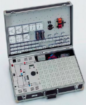Compact set 'Basics of automobile electrical engineering' in a case