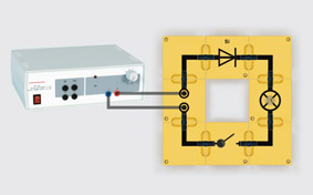 Silicon diodes in a DC circuit - Assembly using connector blocks