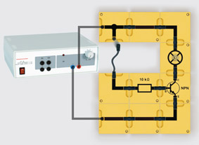 Working principle of a transistor - Assembly using connector blocks