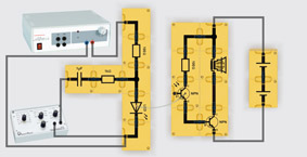 Signal transmission via optical fibre - Assembly with single-stage transistor amplifier