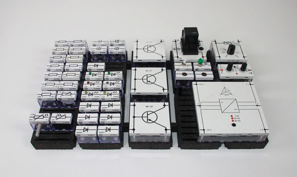 Fundamentals of electrics/electronics