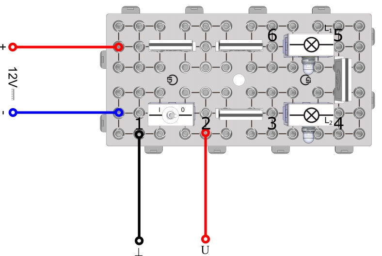 Measuring voltage in a simple circuit - Digital