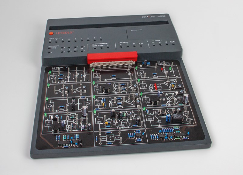 COM4LAB: Electronic Components I