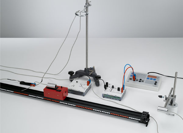 Investigating the Doppler effect with ultrasonic waves