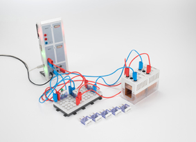 Fourier analysis of an electric oscillator circuit