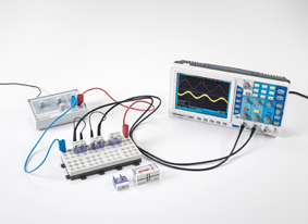 Determining the impedance in circuits with capacitors and ohmic resistors 