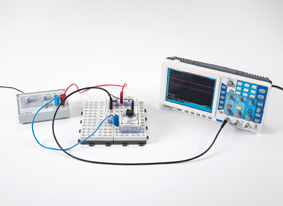 Determining capacitive reactance with a Wien measuring bridge