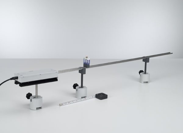 Determining the current and voltage maxima on a Lecher line