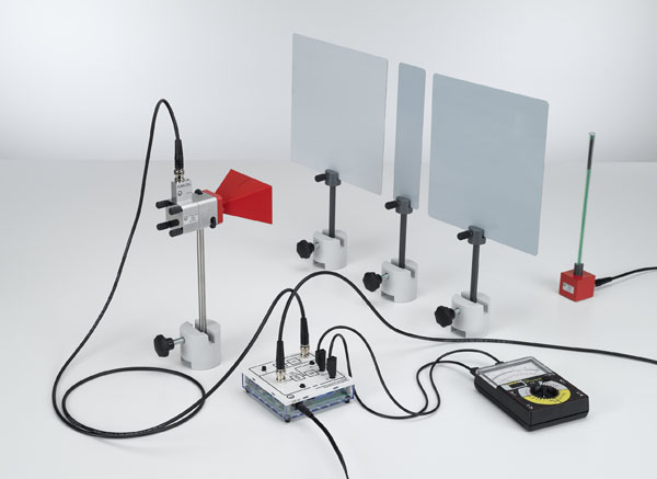 Diffraction of microwaves