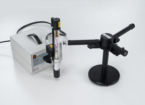 Observing the Balmer series of hydrogen using a prism spectrometer