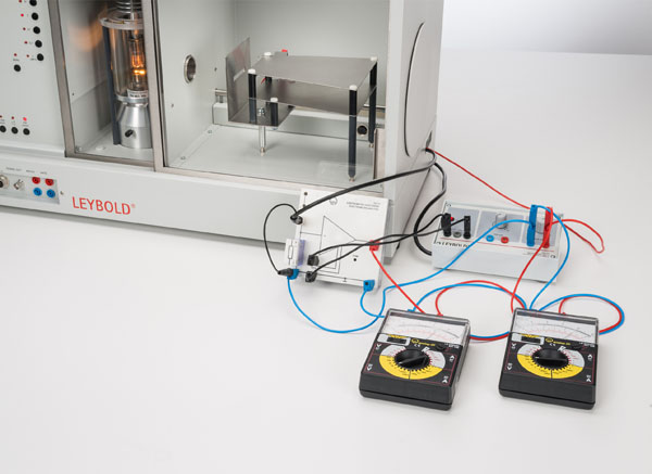 Detecting X-rays using an ionization chamber