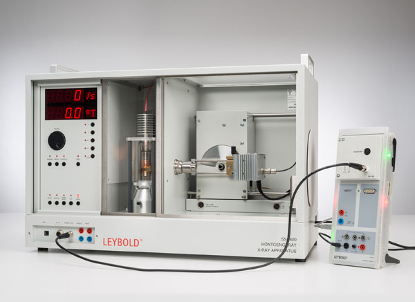 Recording the energy spectrum of a molybdenum anode