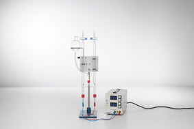 Electrolytic water decomposition according to Hoffmann using stand material