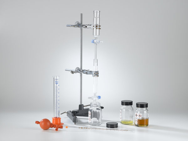 Separation of petroleum by means of column chromatography