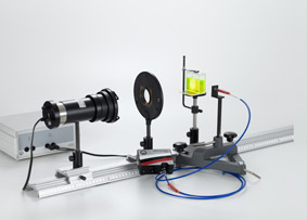 Recording of a fluorescence spectrum with a spectrometer 
