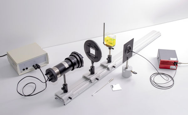 Absorption and fluorescence spectra of coloured liquids - Recording and evaluating with a spectrophotometer